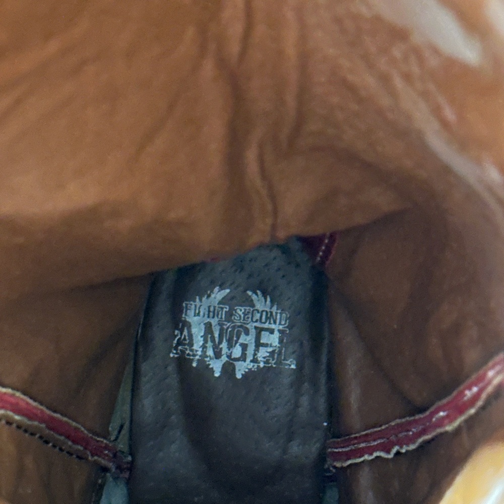 Elegant Burgundy Heeled Boots - Picture 4 of 5